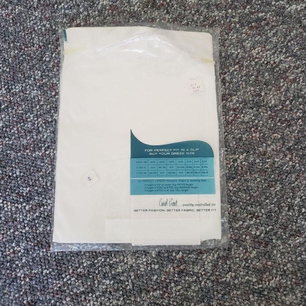 60s Deadstock White Carol Brent Slip‎ - Picture 3 of 4